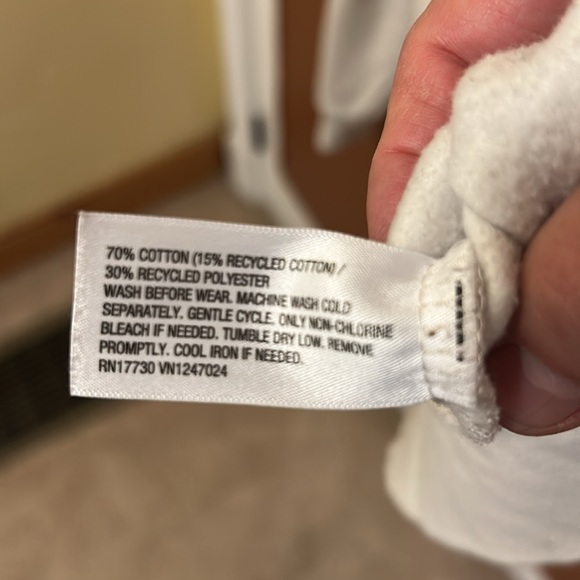 The Cuddle Collab Target Sweatshirt “Tell Your Cat I Say Hi! - White w/red - XL - Picture 6 of 6